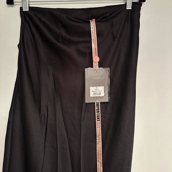 House of CB RUBY NWT Black Satin Lace Trim Midi Skirt Small - Picture 10 of 10